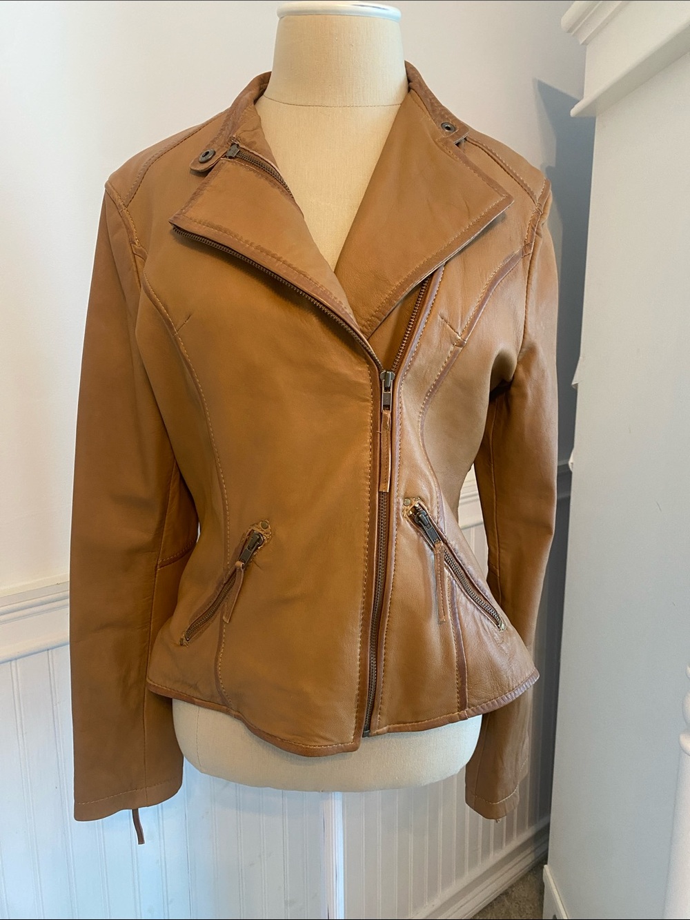 Tibor Women’s Tan Leather Asymmetric Zip Jacket